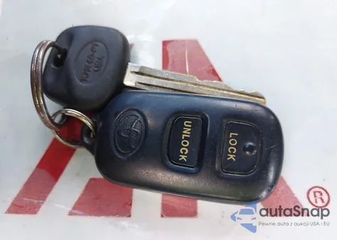 2005 Toyota Corolla S z USA, uszkodzony, nr VIN 1NXBR32E35Z417181